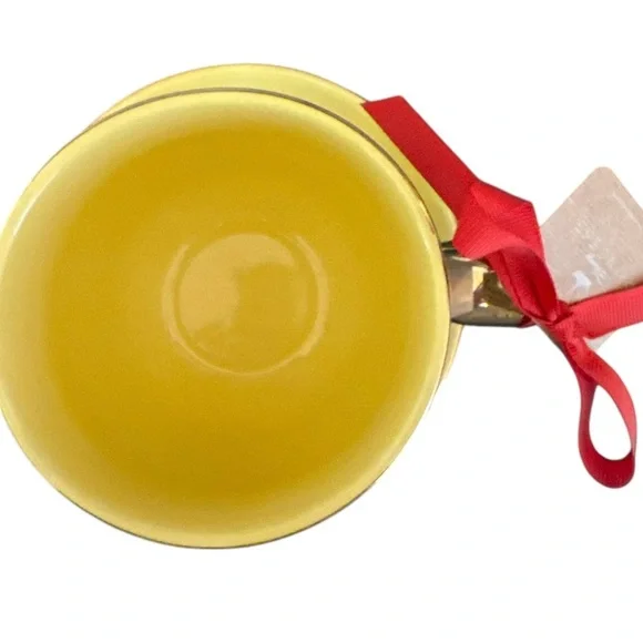 Disney Snow White Yellow and Gold Mug with Saucer very LARGE NWOT - Picture 3 of 4